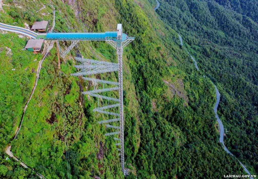 Du Lịch Sapa Khám Phá Cầu Kính Rồng Mây
